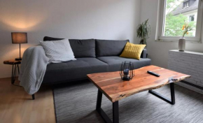 Beautiful & Central 2BR Apartment - perfect for long term stays -